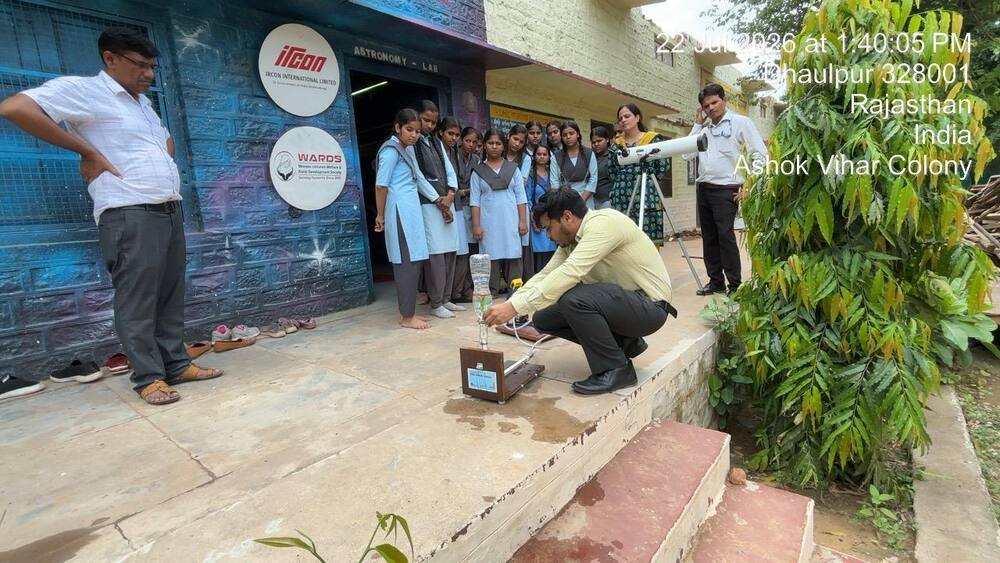 Water-bottle rocket demonstration, Dhaulpur Astronomy Lab