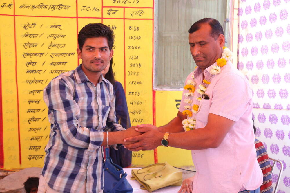 Felicitation ceremony at the Ramner ki Dhani camp